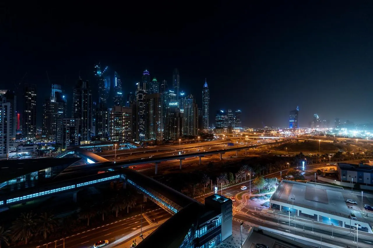 Beautiful Huge 2 Bed Room Apartment Dubai