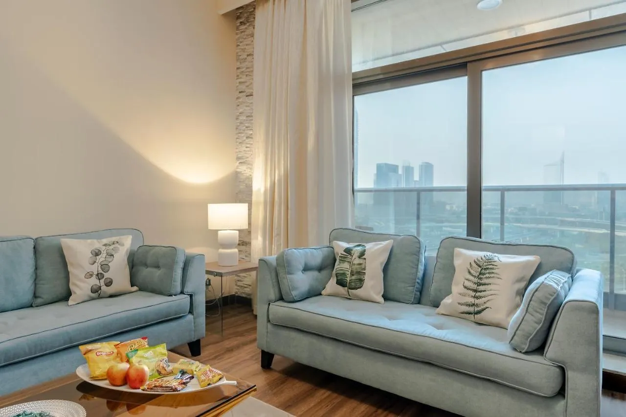 Beautiful Huge 2 Bed Room Apartment Dubai